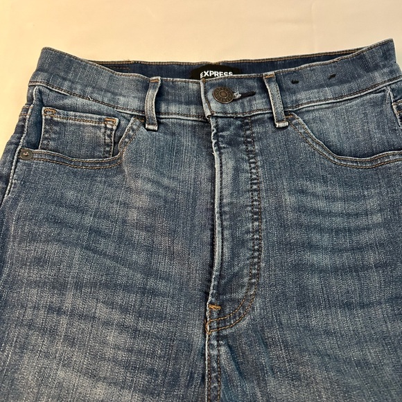 Express Super High Rise Jeans Size 4R - Picture 2 of 15